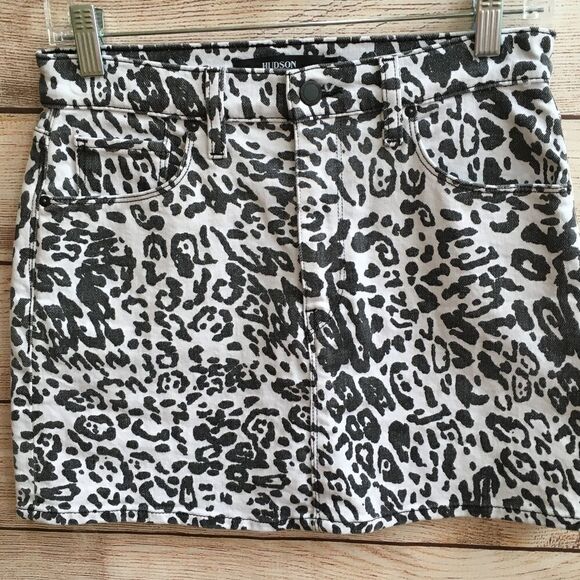 HUDSON VIPER MINI SKIRT IN LEOPARD PRINT - Picture 4 of 6